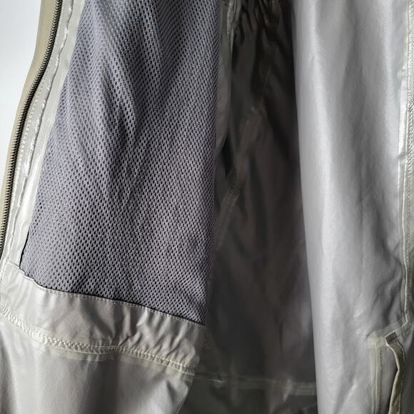 REI Olive Green Women's Jacket - Picture 15 of 16